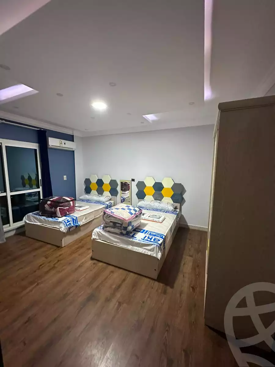 https://aqarmap.com.eg/en/listing/5239219-for-rent-cairo-new-cairo-lrhb-city-phase-8