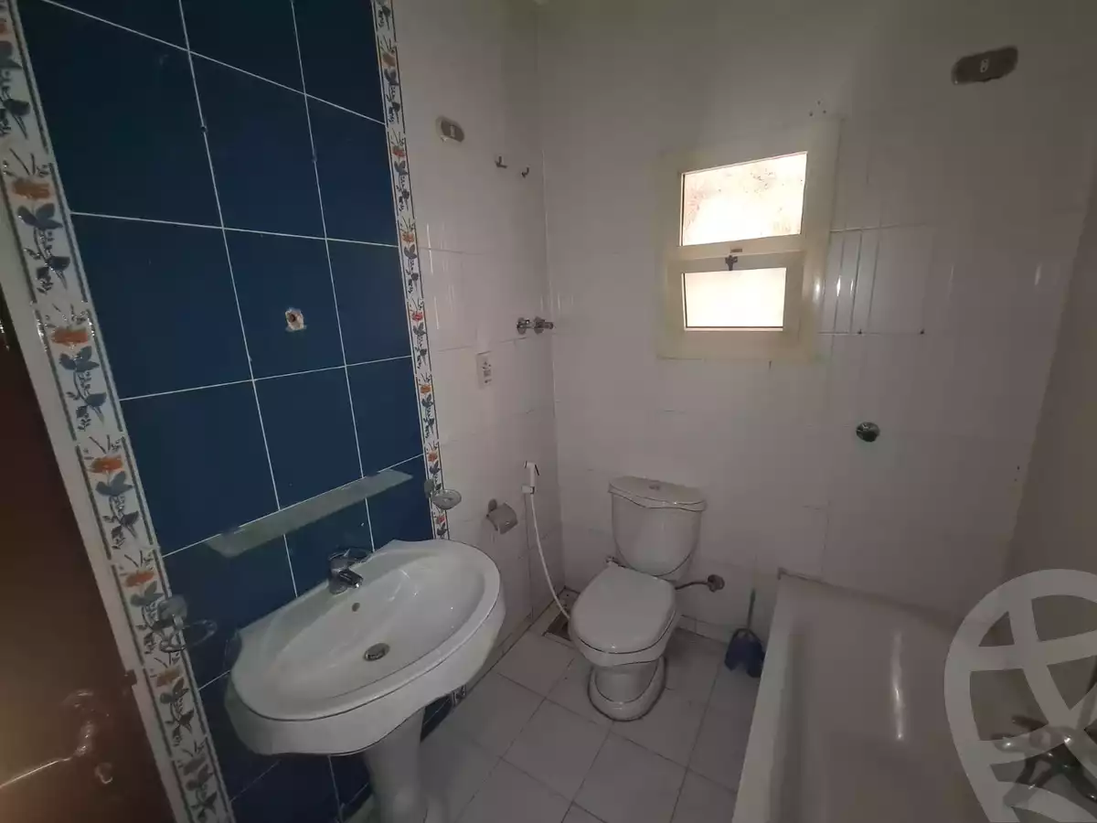 https://aqarmap.com.eg/ar/listing/5251252-for-rent-cairo-new-cairo-el-ahyaa-third-neighborhood-street-1