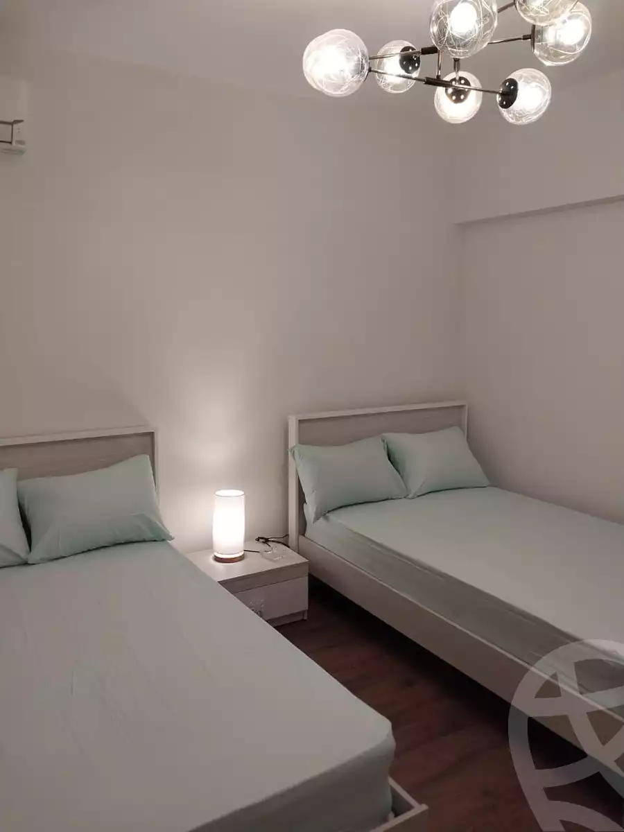 https://aqarmap.com.eg/en/listing/5257124-for-rent-cairo-new-cairo-lrhb-city-phase-8