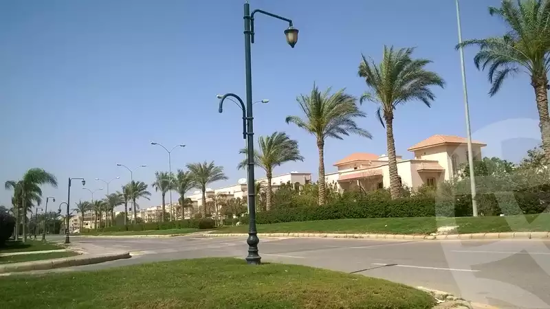 https://aqarmap.com.eg/en/listing/5260659-for-sale-cairo-el-sheikh-zayed-city-compounds-greens