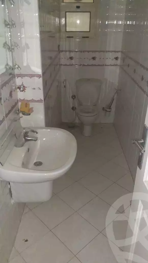 https://aqarmap.com.eg/en/listing/5262227-for-sale-alexandria-lauran-shr-bd-lhmyd-ldyb