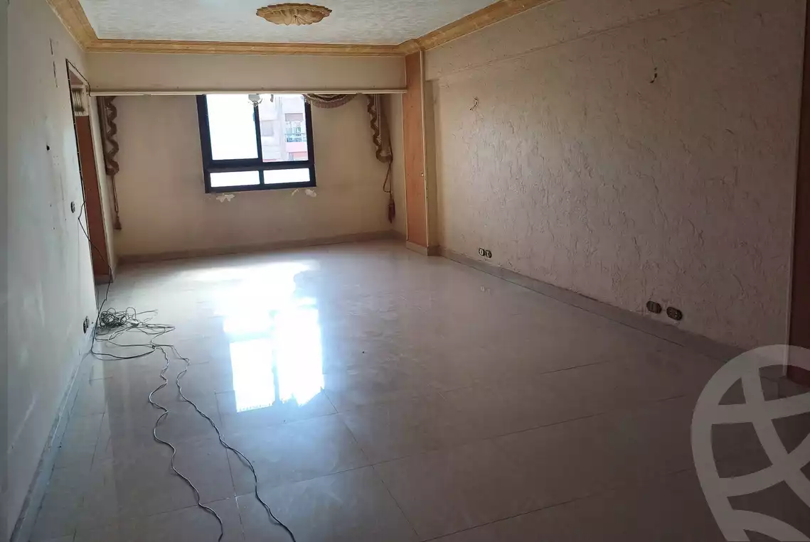 https://aqarmap.com.eg/en/listing/5266889-for-rent-cairo-mokattam-lhdb-l-ly-shareaa-9