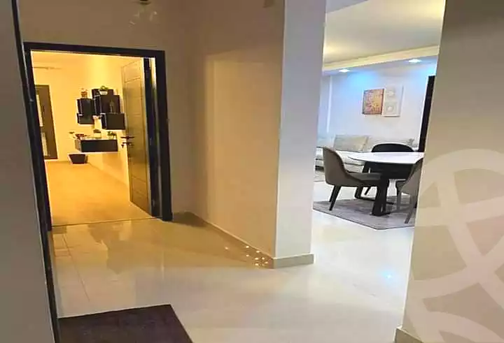 https://aqarmap.com.eg/ar/listing/5277322-for-sale-cairo-el-sheikh-zayed-city-compounds-kmbwnd-fyldj-wyst-dr-llttwyr