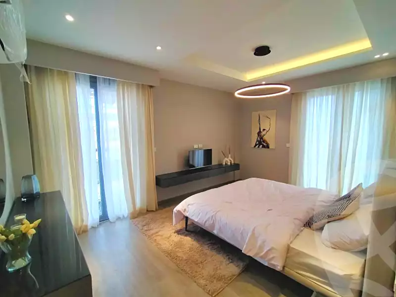 https://aqarmap.com.eg/ar/listing/5277322-for-sale-cairo-el-sheikh-zayed-city-compounds-kmbwnd-fyldj-wyst-dr-llttwyr