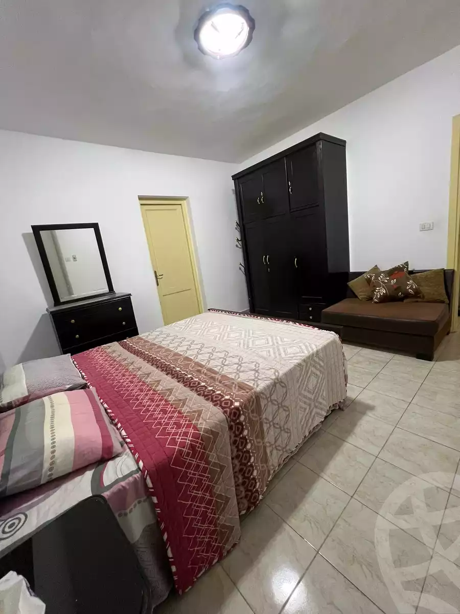 https://aqarmap.com.eg/ar/listing/5285568-for-rent-cairo-new-cairo-lrhb-city-phase-5-talaat-mostafa-st
