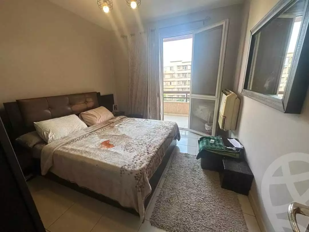 https://aqarmap.com.eg/ar/listing/5287094-for-sale-cairo-new-cairo-lrhb-city-phase-4-mostafa-kamel-st