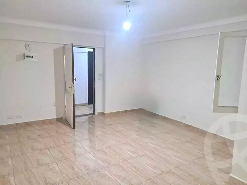 https://aqarmap.com.eg/en/listing/5289223-for-sale-alexandria-ganaklis