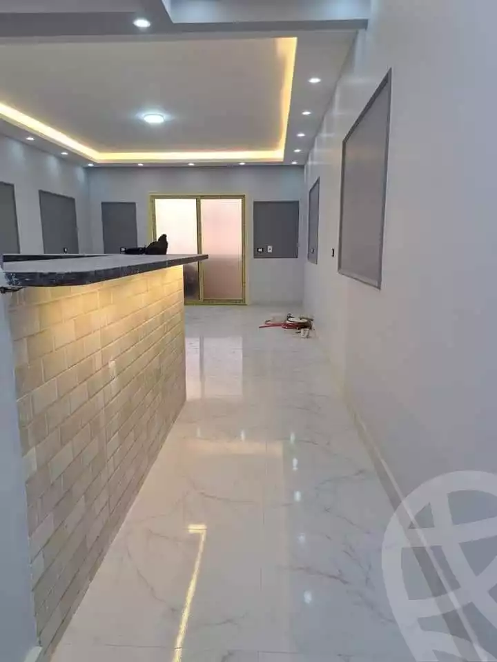 https://aqarmap.com.eg/ar/listing/5291941-for-rent-cairo-helwan-kwrnysh-hlwn