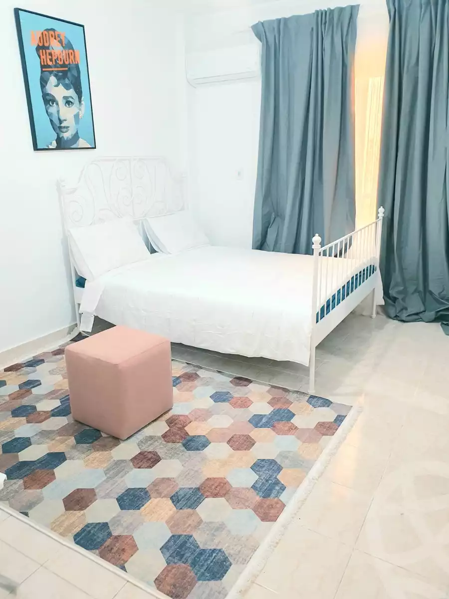 https://aqarmap.com.eg/en/listing/5292334-for-sale-cairo-new-cairo-lrhb-city-phase-5-talaat-mostafa-st