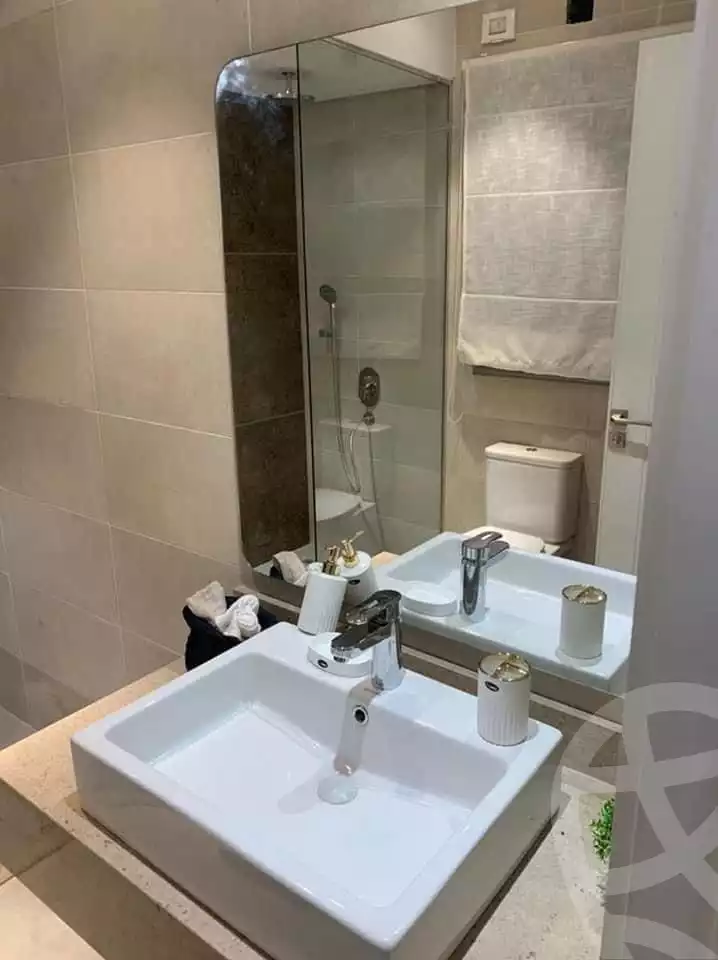 https://aqarmap.com.eg/ar/listing/5292652-for-sale-cairo-el-sheikh-zayed-city-compounds-kmbwnd-fyldj-wyst-dr-llttwyr