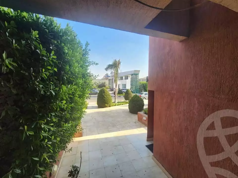 https://aqarmap.com.eg/en/listing/5298582-for-rent-cairo-new-cairo-lrhb-city-malls-and-markets