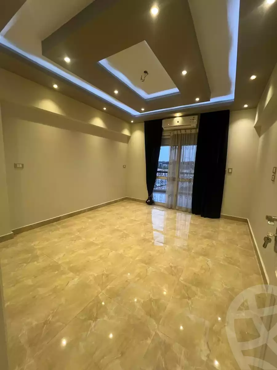 https://aqarmap.com.eg/ar/listing/5300374-for-rent-cairo-new-cairo-lrhb-city-malls-and-markets