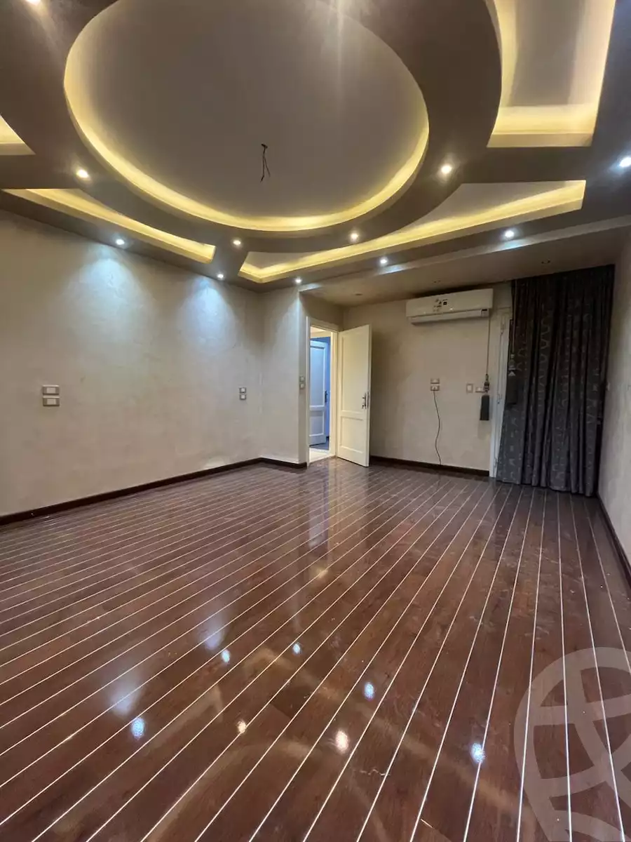 https://aqarmap.com.eg/ar/listing/5300374-for-rent-cairo-new-cairo-lrhb-city-malls-and-markets