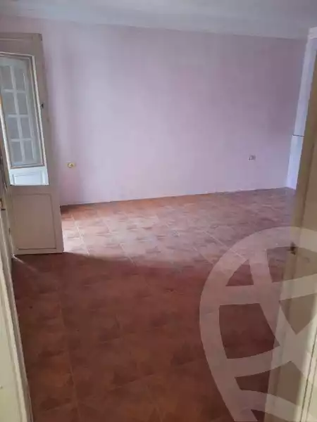 https://aqarmap.com.eg/en/listing/5308428-for-rent-cairo-el-zaytun-lzytwn-lgrby