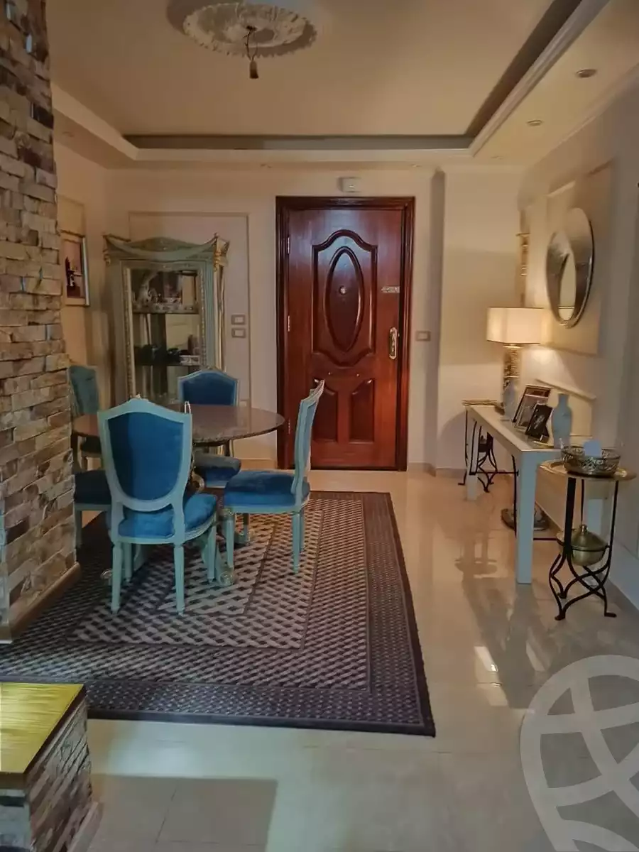 https://aqarmap.com.eg/en/listing/5310116-for-sale-cairo-el-sheikh-zayed-city-small-investor