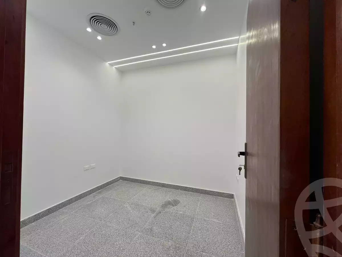 https://aqarmap.com.eg/en/listing/5311064-for-rent-cairo-el-sheikh-zayed-city-compounds-forty-west