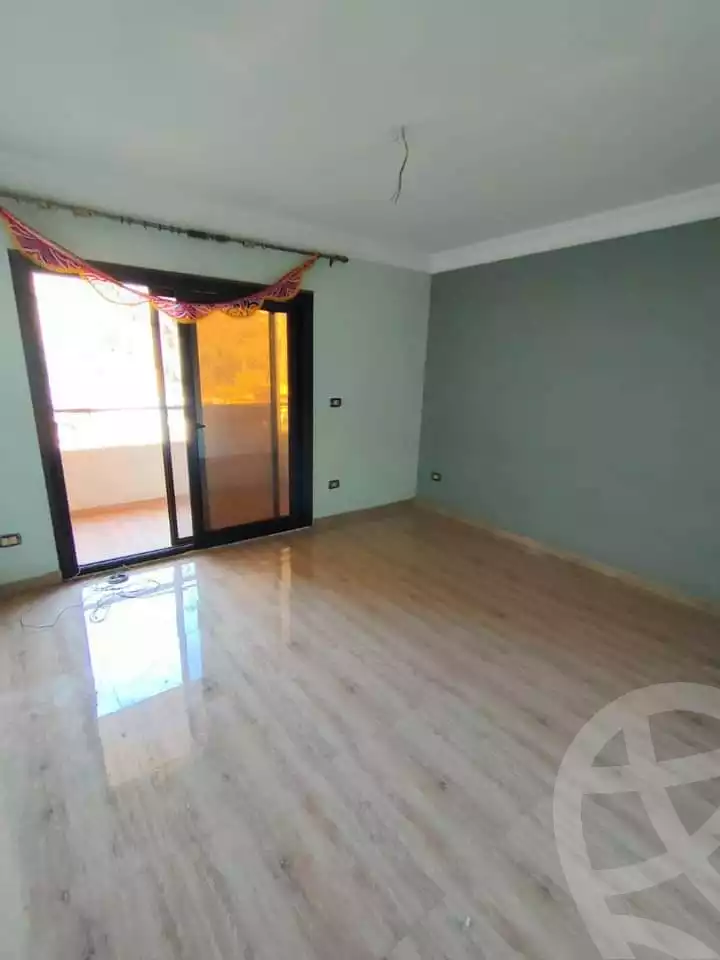 https://aqarmap.com.eg/ar/listing/5311294-for-rent-cairo-mokattam-lhdb-l-ly-shareaa-9