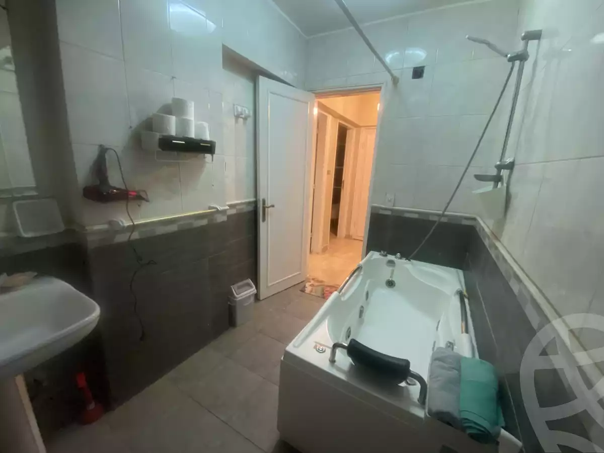 https://aqarmap.com.eg/en/listing/5311752-for-rent-cairo-dokki-el-tahrir-st