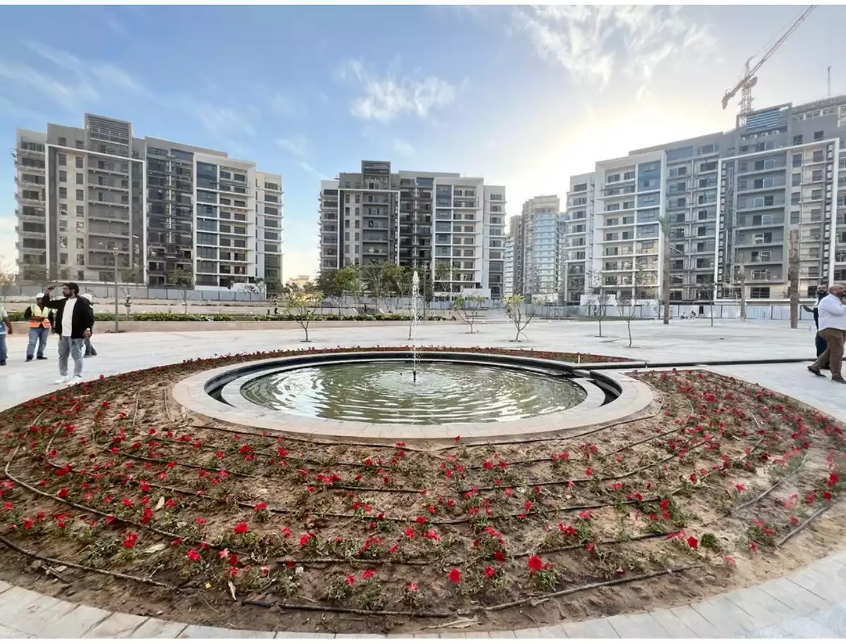 https://aqarmap.com.eg/en/listing/5314056-for-sale-cairo-el-sheikh-zayed-city-compounds-zyd-wr-llttwyr-park-towers-zed-el-sheikh-zayed-compound