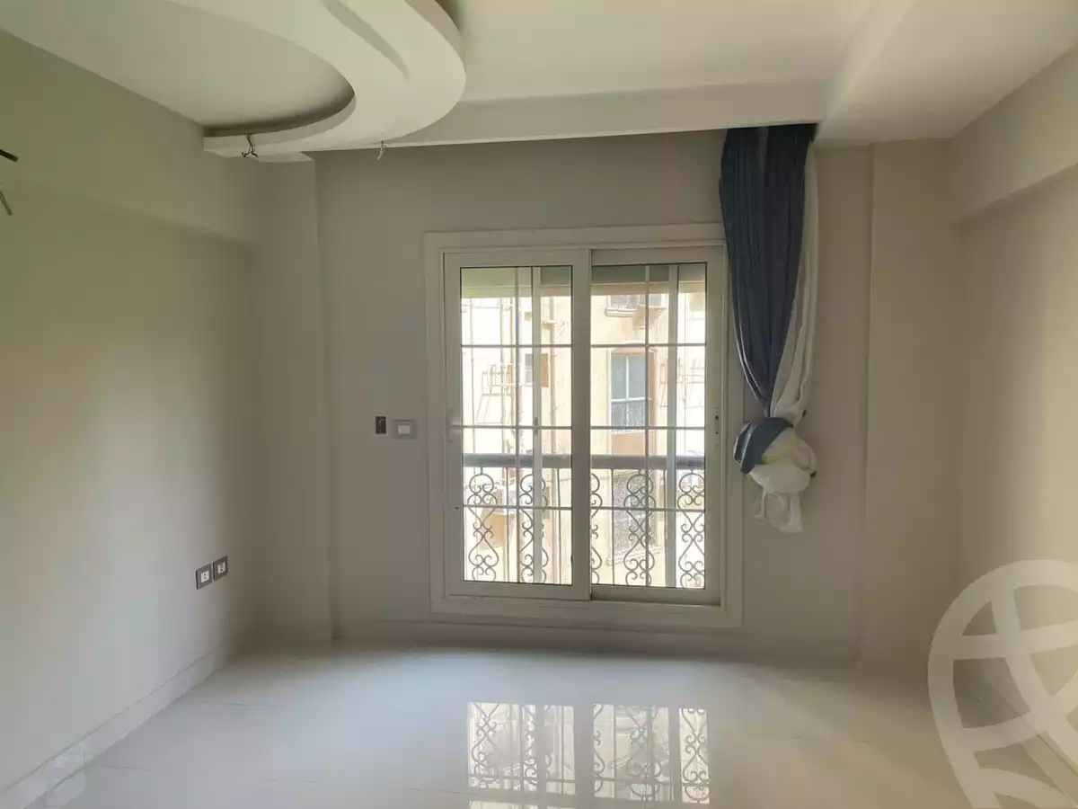 https://aqarmap.com.eg/ar/listing/5314094-for-rent-cairo-new-cairo-lrhb-city-malls-and-markets