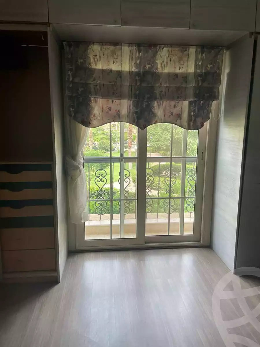 https://aqarmap.com.eg/ar/listing/5314094-for-rent-cairo-new-cairo-lrhb-city-malls-and-markets