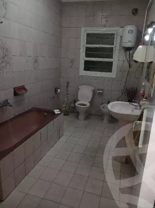 https://aqarmap.com.eg/en/listing/5314228-for-rent-cairo-heliopolis-ard-el-golf-el-sayed-el-marghany-st