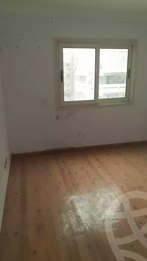 https://aqarmap.com.eg/en/listing/5314349-for-sale-alexandria-lauran-shr-bd-lhmyd-ldyb