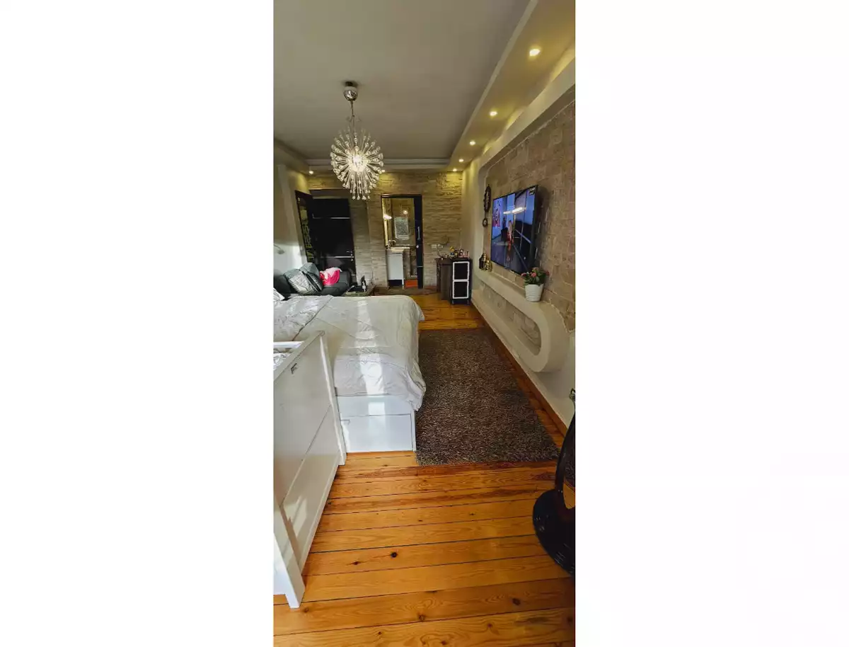 https://aqarmap.com.eg/ar/listing/5314662-for-sale-cairo-el-sheikh-zayed-city-compounds-hadayek-el-mohandiseen