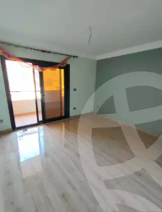 https://aqarmap.com.eg/ar/listing/5316058-for-rent-cairo-mokattam-lhdb-l-ly-shareaa-9
