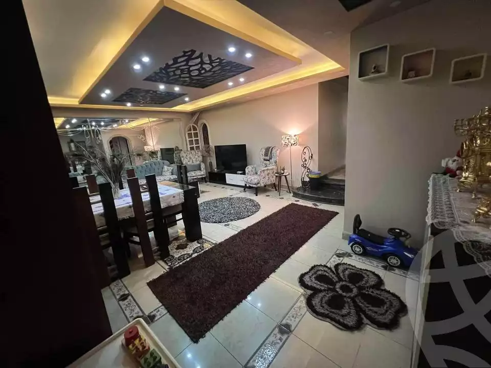 https://aqarmap.com.eg/en/listing/5316548-for-sale-cairo-mokattam-lhdb-l-ly-el-naforah-square