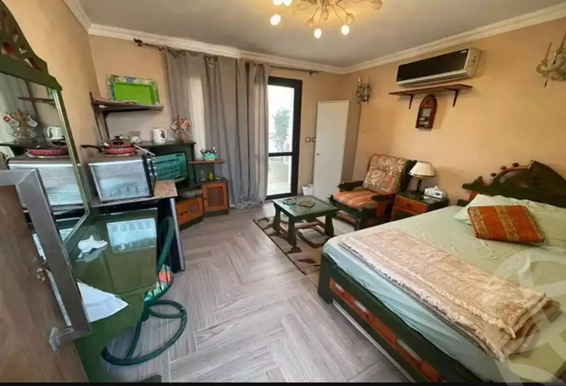 https://aqarmap.com.eg/en/listing/5326068-for-rent-cairo-el-sheikh-zayed-city-compounds-kmbwnd-wyst-twn-swdyk
