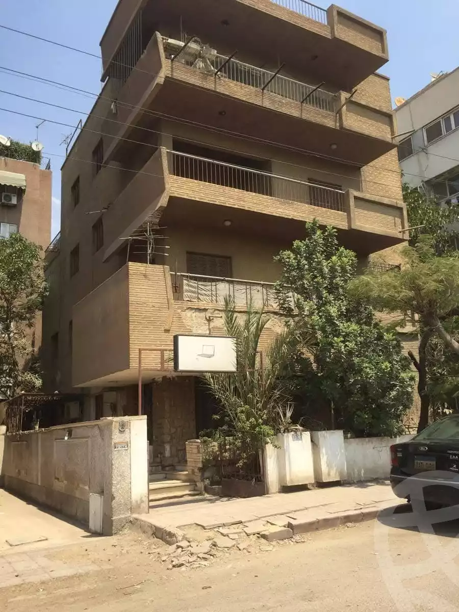 https://aqarmap.com.eg/en/listing/5326101-for-sale-cairo-heliopolis-ard-el-golf-al-mahrouki-st