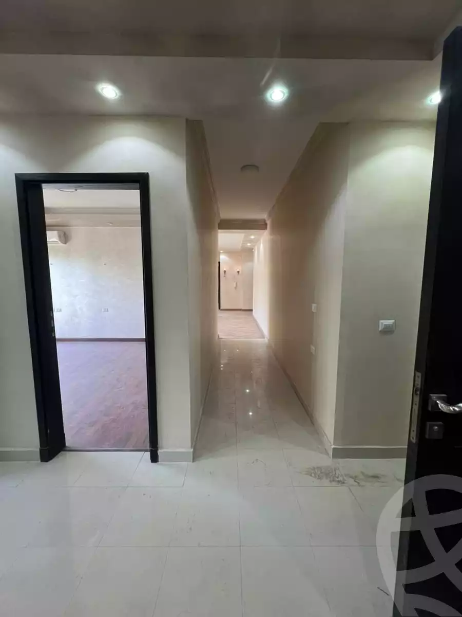 https://aqarmap.com.eg/en/listing/5326794-for-rent-cairo-el-sheikh-zayed-city-compounds-dh-drys