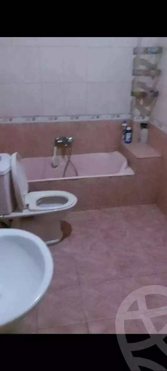 https://aqarmap.com.eg/ar/listing/5980582-for-sale-cairo-ain-shams-ain-shams-el-sharkia
