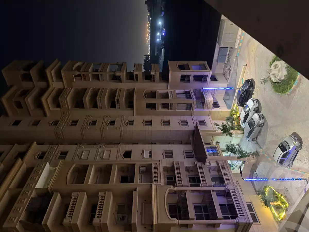 https://aqarmap.com.eg/en/listing/5328244-for-sale-cairo-al-oubour-tryq-msr-sm-yly-lshrwy-moon-city