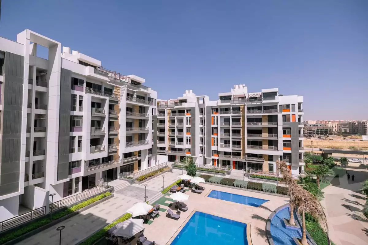https://aqarmap.com.eg/ar/listing/5329513-for-sale-cairo-new-cairo-compounds-dh-ykwn-ryzdns-styl-hwm