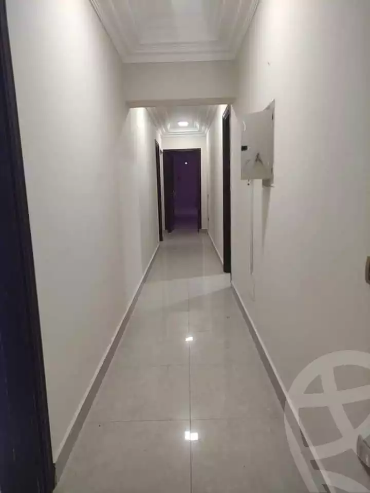 https://aqarmap.com.eg/ar/listing/5329763-for-rent-cairo-mokattam-lhdb-l-ly-shr-krym-bnwn