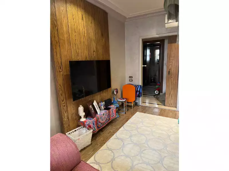 https://aqarmap.com.eg/en/listing/5330012-for-sale-cairo-new-cairo-compounds-kattameya-plaza