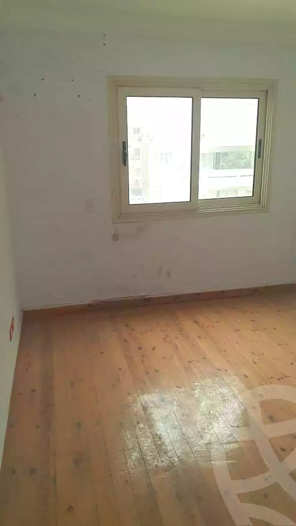 https://aqarmap.com.eg/en/listing/5330209-for-sale-alexandria-lauran-shr-bd-lhmyd-ldyb