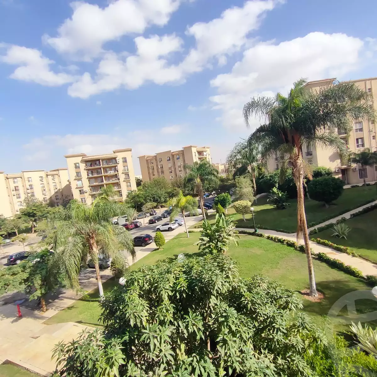 https://aqarmap.com.eg/en/listing/5331701-for-rent-cairo-new-cairo-lrhb-city-phase-8