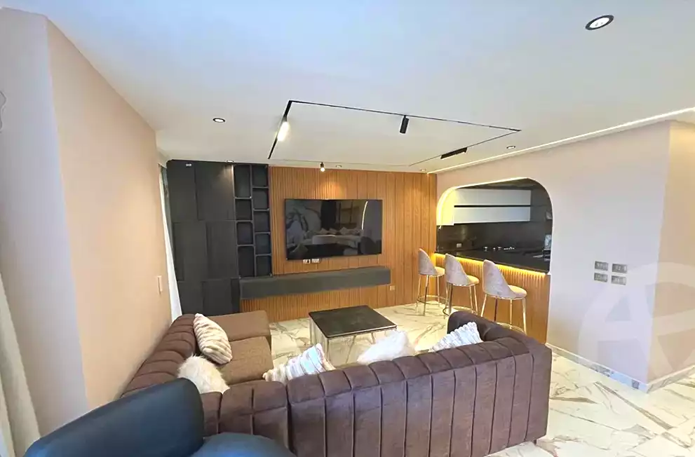 https://aqarmap.com.eg/ar/listing/5338312-for-sale-cairo-ljyz-shareaa-morad  charel degol
