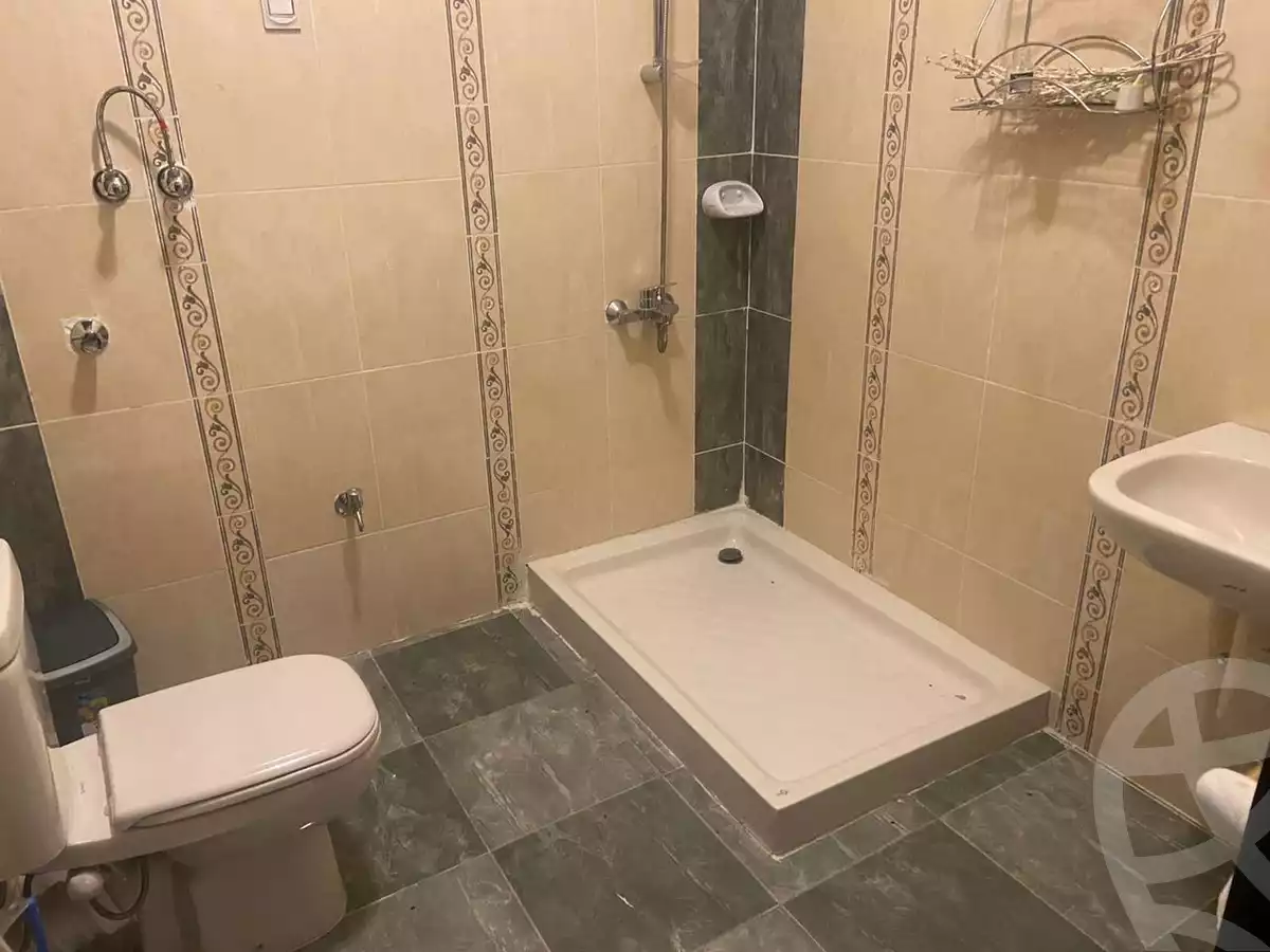 https://aqarmap.com.eg/ar/listing/5338987-for-rent-cairo-new-cairo-compounds-sarai-elan-sarai-compound