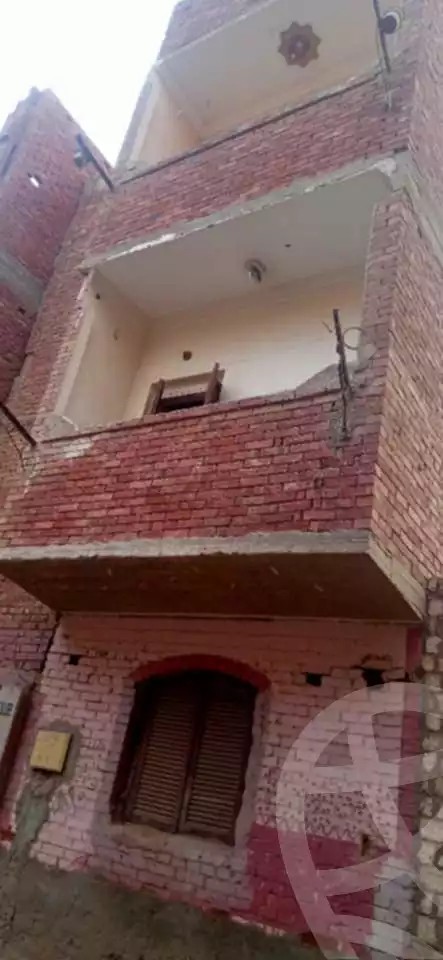 https://aqarmap.com.eg/ar/listing/5339861-for-sale-cairo-helwan-kwrnysh-hlwn