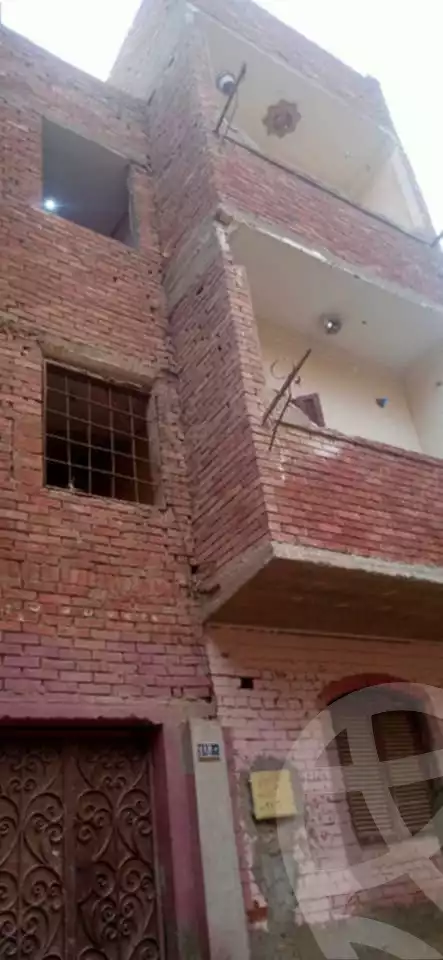 https://aqarmap.com.eg/ar/listing/5339861-for-sale-cairo-helwan-kwrnysh-hlwn