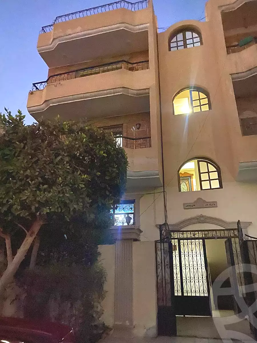 https://aqarmap.com.eg/en/listing/5342292-for-sale-cairo-new-cairo-el-ahyaa-first-neighborhood-street-1