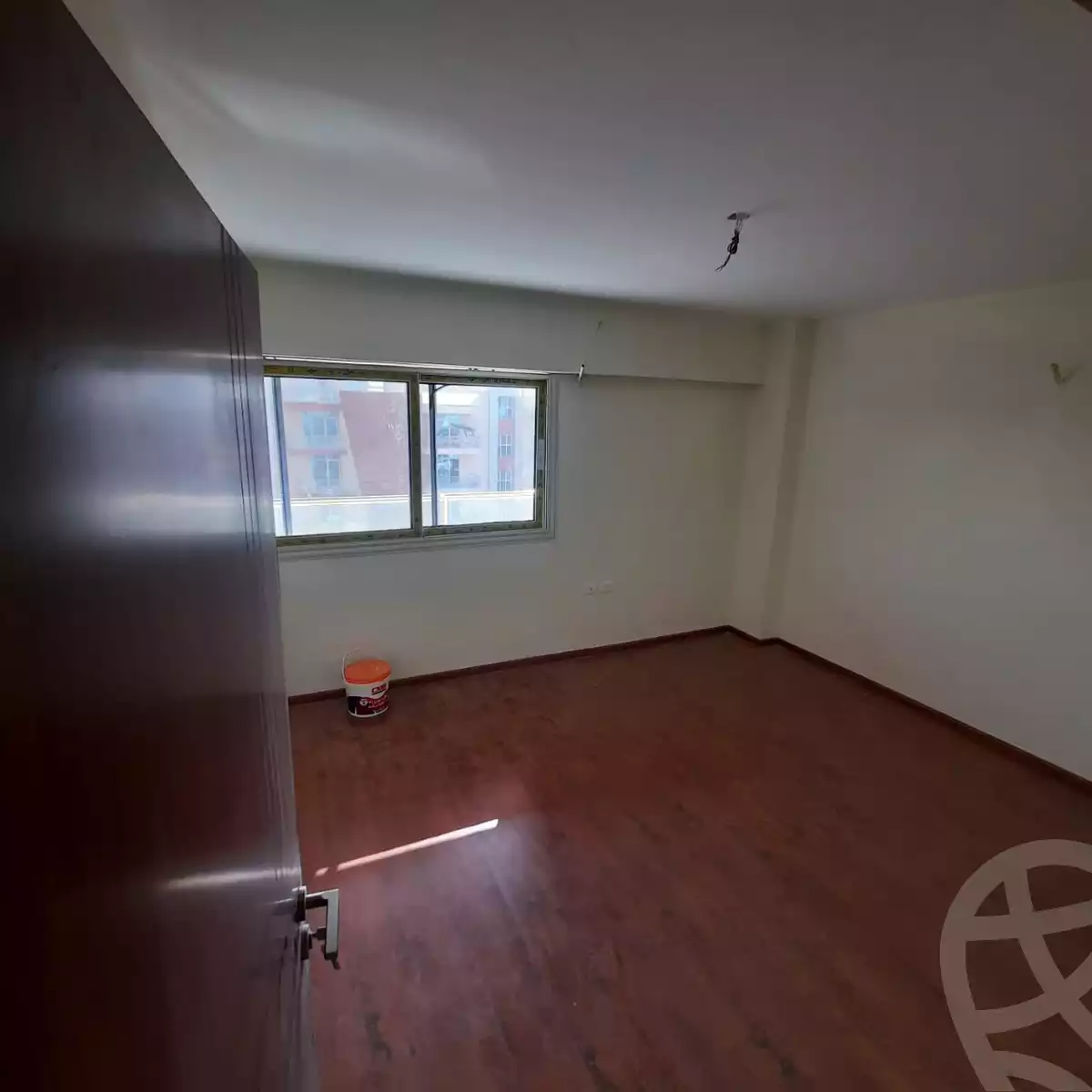 https://aqarmap.com.eg/en/listing/5342778-for-sale-cairo-new-cairo-compounds-smrt-lyf-y-sy-jrwb