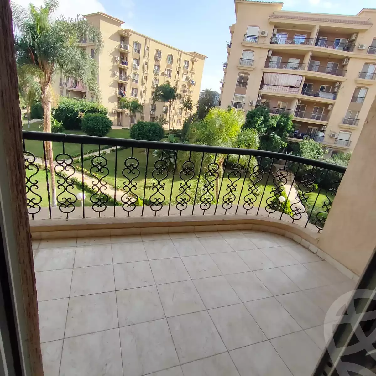 https://aqarmap.com.eg/en/listing/5344715-for-rent-cairo-new-cairo-lrhb-city-phase-8