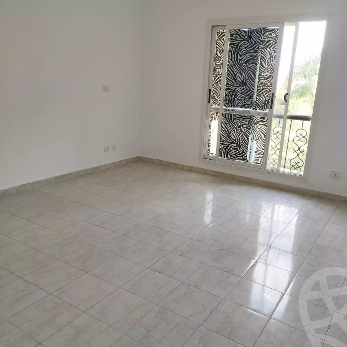 https://aqarmap.com.eg/en/listing/5344715-for-rent-cairo-new-cairo-lrhb-city-phase-8