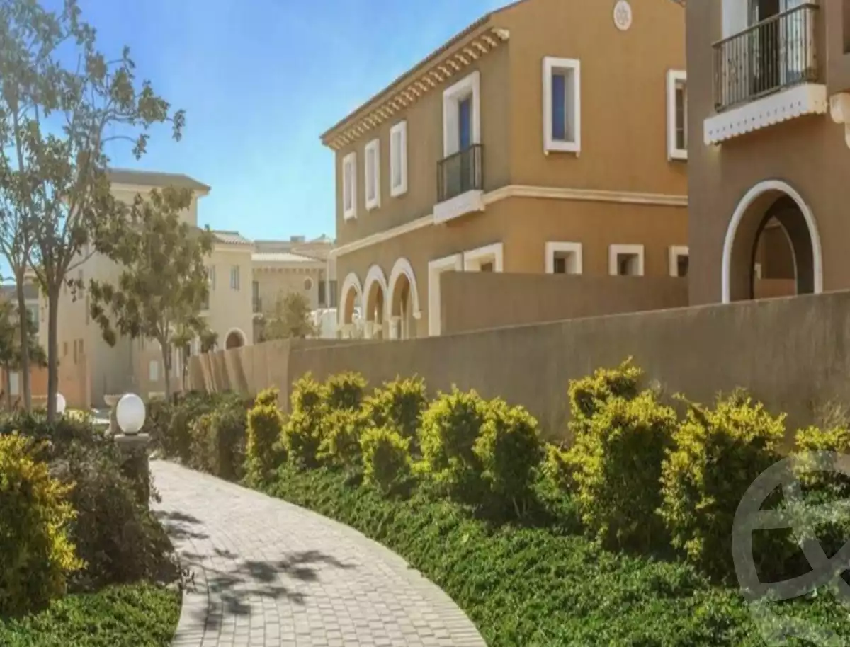 https://aqarmap.com.eg/en/listing/5346283-for-sale-cairo-new-cairo-compounds-hyde-park