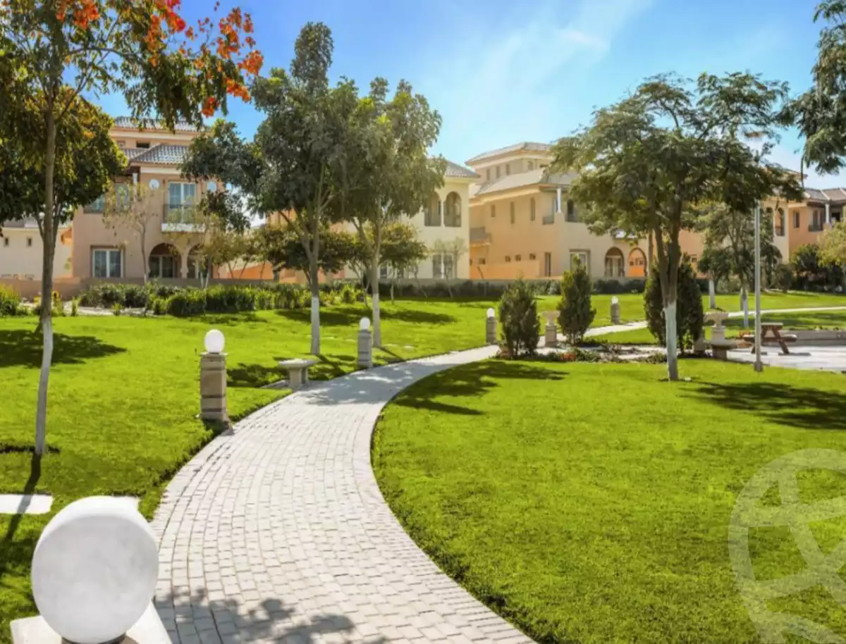 https://aqarmap.com.eg/en/listing/5346283-for-sale-cairo-new-cairo-compounds-hyde-park